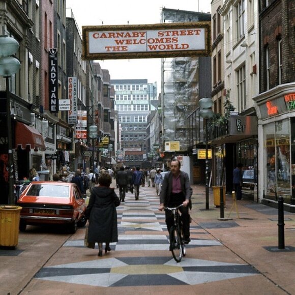 Rare Vintage Made in England Carnaby Street Design by Aristos Maxi Dress - Picture 3 of 15